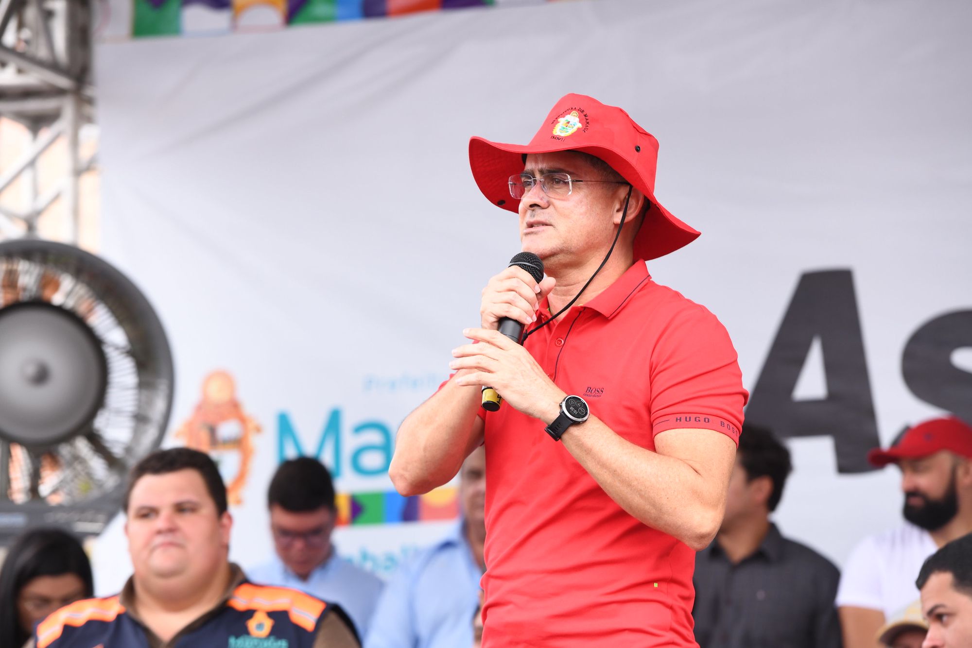 Câmara de Manaus recebe pedido de impeachment de David Almeida por crime de responsabilidade