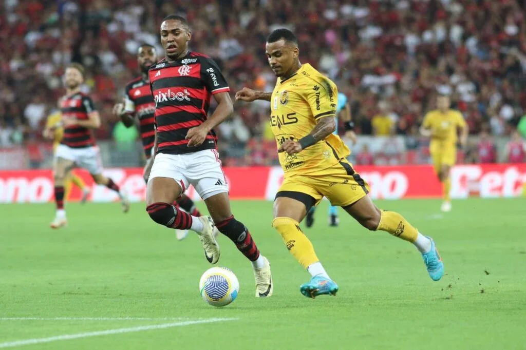 Amazonas e Flamengo jogam por classificação na Copa do Brasil