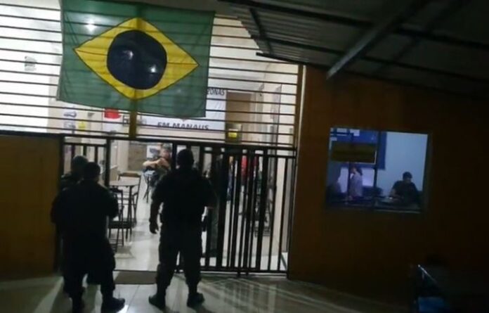 Criminosos rendem coronel e roubam 30 armas de clube de tiro em Manaus; ex-funcionário participou