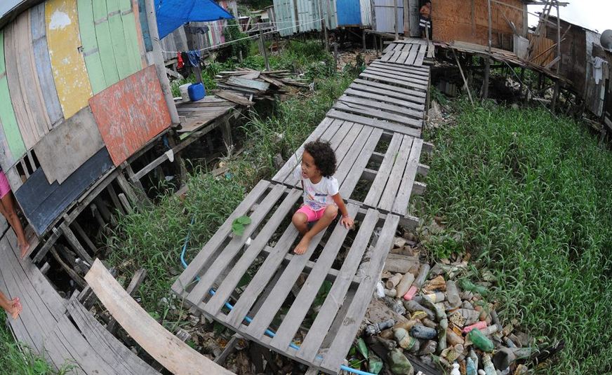 Amazonas é o terceiro estado brasileiro com mais déficti habitacional