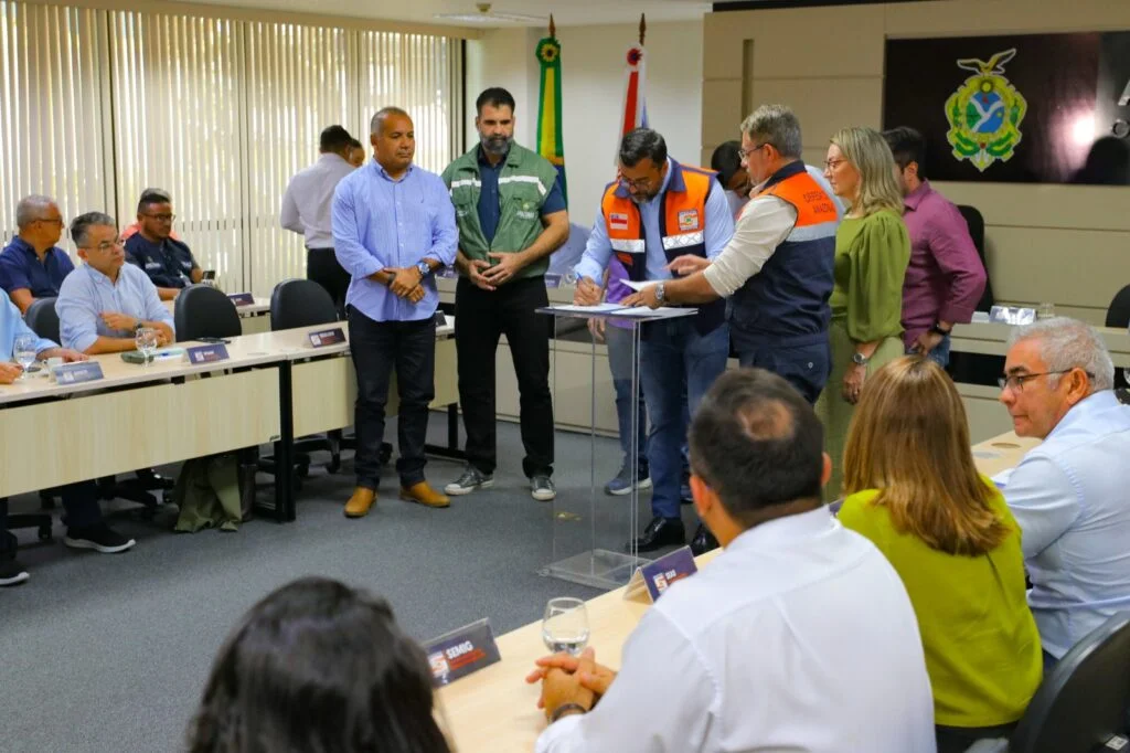 Governo do Amazonas quer ajuda de cientistas para enfrentar a seca