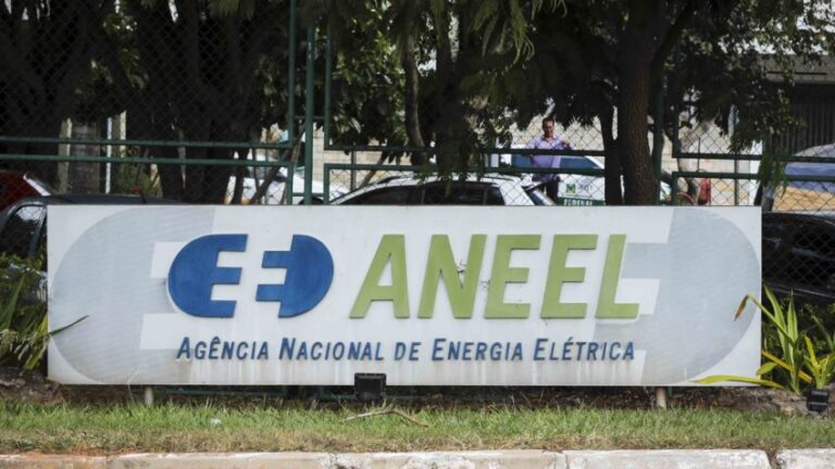 Conta de luz: Aneel aprova reajustes que impactam mais de 22 milhões de consumidores