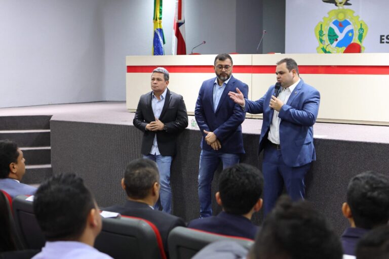 Wilson Lima mentiu sobre terminar o mandato: Roberto Cidade assume o governo