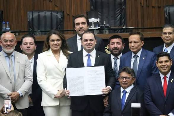Aleam corre para regulamentar eleição indireta de novo governador do Amazonas
