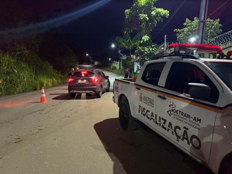 Operação Segurança Presente fiscaliza flutuante e resulta em prisões e apreensão de drogas com adolescentes